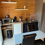 Chez Stephane Et Emilie Quarto em Acomodações Particulares *